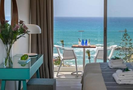 Leonardo Plaza Cypria Maris Beach Hotel & Spa